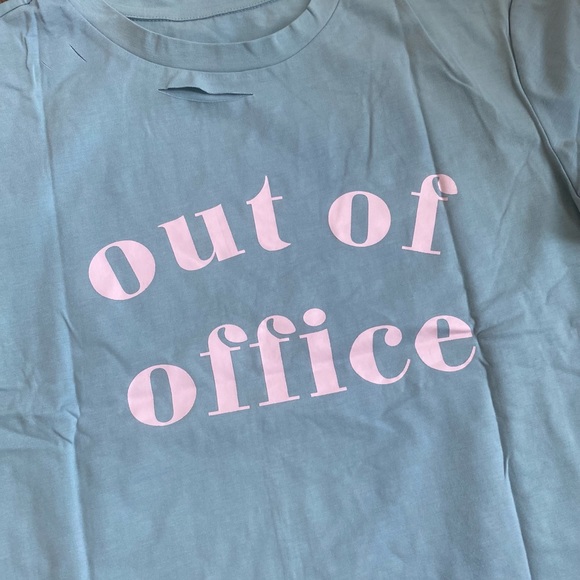 🔹New🔹Distressed Graphic Tee - Picture 4 of 9